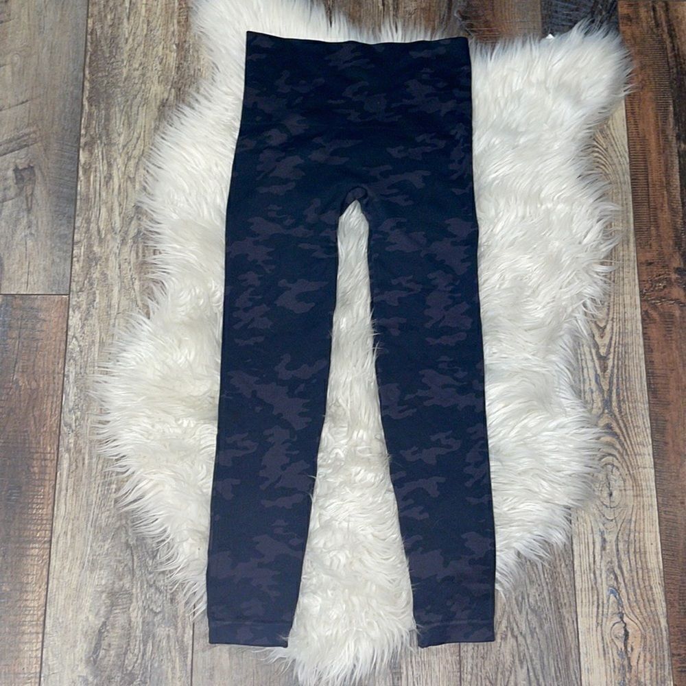 Spanx Seamless Camo Leggings